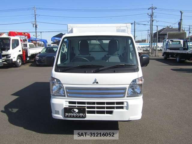 Mitsubishi MINICAB TRUCK 2026-03 8367030-1