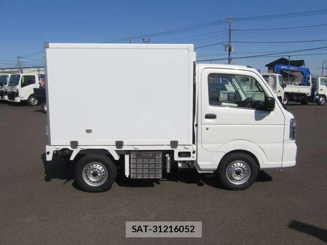 Mitsubishi MINICAB TRUCK 2026-03 8367030-3