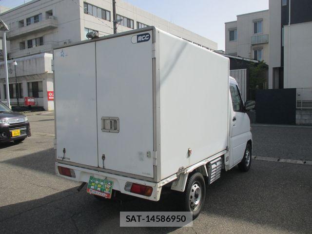 Mitsubishi MINICAB TRUCK 2005-05 8880833-2