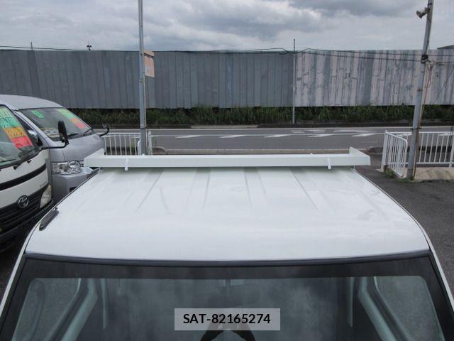 Mitsubishi MINICAB TRUCK 2010-04 8880831-9