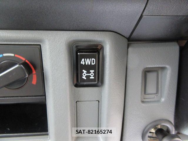 Mitsubishi MINICAB TRUCK 2010-04 8880831-16
