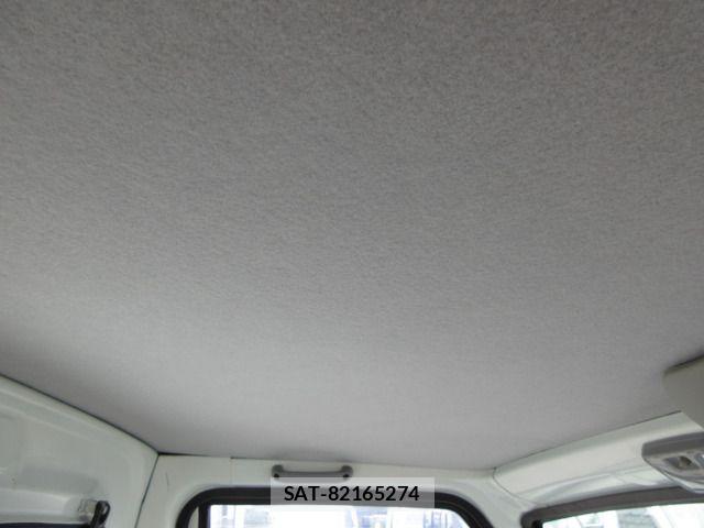 Mitsubishi MINICAB TRUCK 2010-04 8880831-17