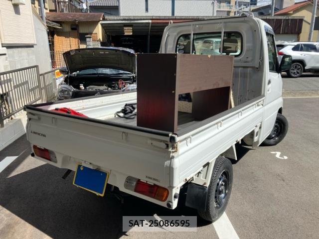 Mitsubishi MINICAB TRUCK 2005-12 8883934-3