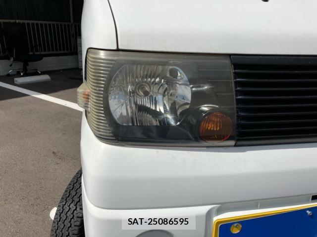 Mitsubishi MINICAB TRUCK 2005-12 8883934-4