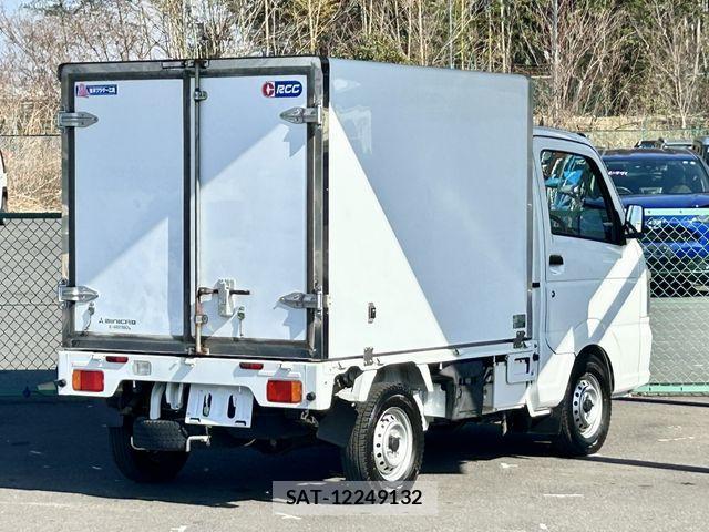 Mitsubishi MINICAB TRUCK 2017-01 807908-2