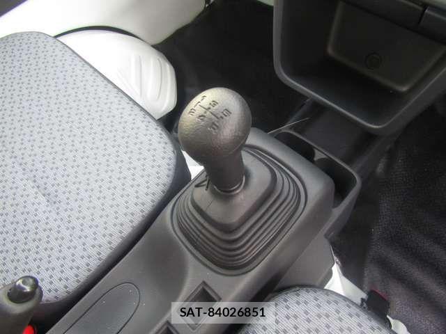 Mitsubishi MINICAB TRUCK 2024-11 1413536-17