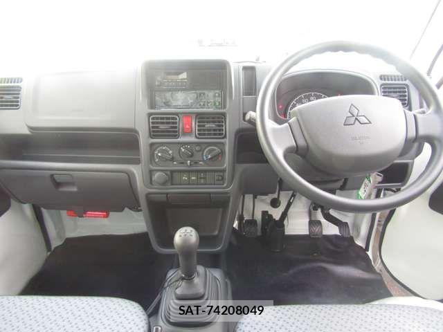Mitsubishi MINICAB TRUCK 2024-12 1413543-14