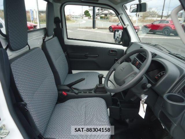 Mitsubishi MINICAB TRUCK 2026-02 4045386-11