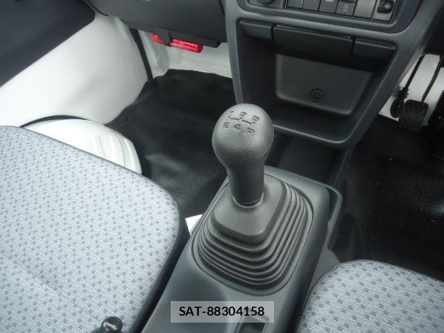 Mitsubishi MINICAB TRUCK 2026-02 4045386-12