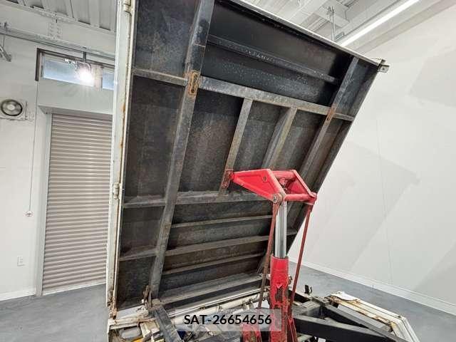 Mitsubishi MINICAB TRUCK 2000-01 4422249-10