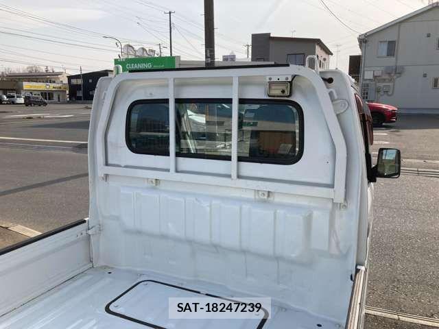 Mitsubishi MINICAB TRUCK 2017-01 6013155-17