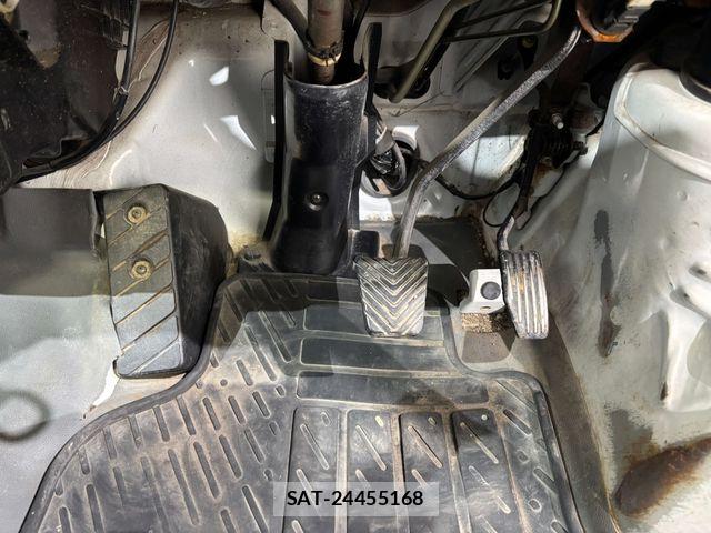 Mitsubishi MINICAB TRUCK 2003-02 6752416-22