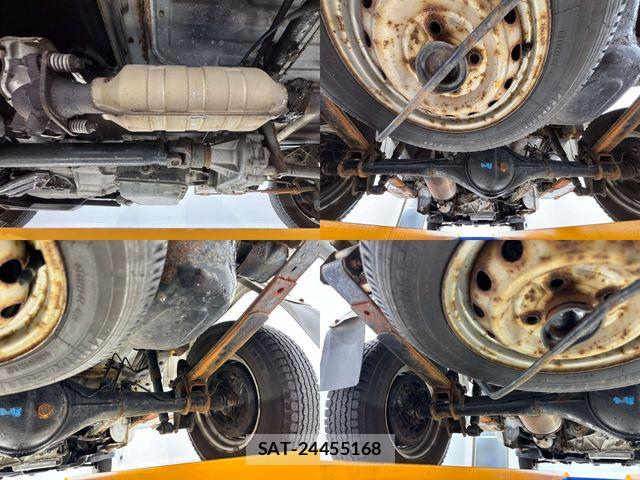 Mitsubishi MINICAB TRUCK 2003-02 6752416-28
