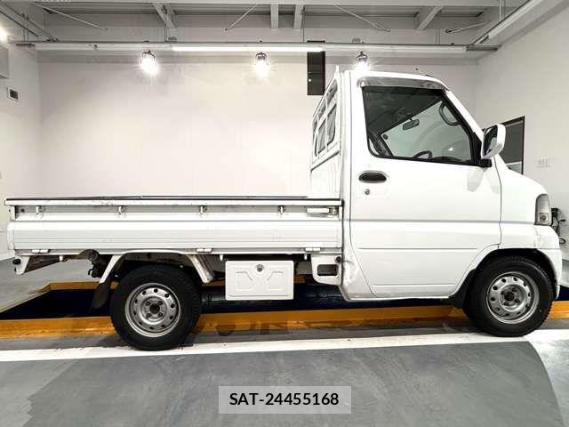 Mitsubishi MINICAB TRUCK 2003-02 6752416-8