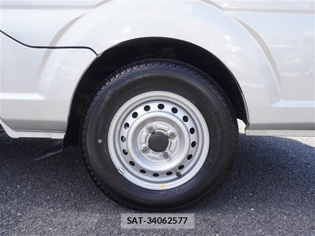 Mitsubishi MINICAB TRUCK 2025-04 6815957-17