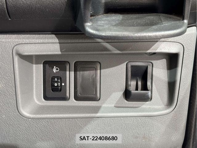 Mitsubishi MINICAB TRUCK 2012-05 6908507-21
