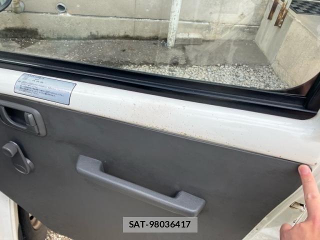 Mitsubishi MINICAB TRUCK 2010-01 7059621-11