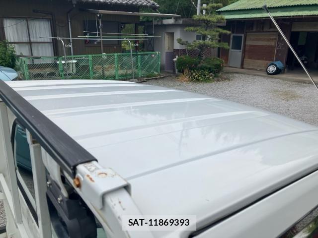 Mitsubishi MINICAB TRUCK 2000-01 7059618-9