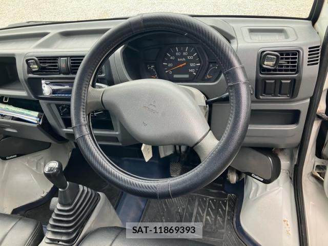 Mitsubishi MINICAB TRUCK 2000-01 7059618-13