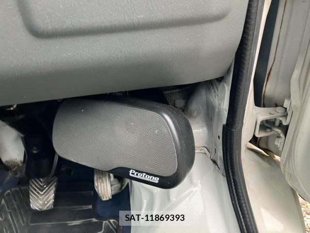 Mitsubishi MINICAB TRUCK 2000-01 7059618-14