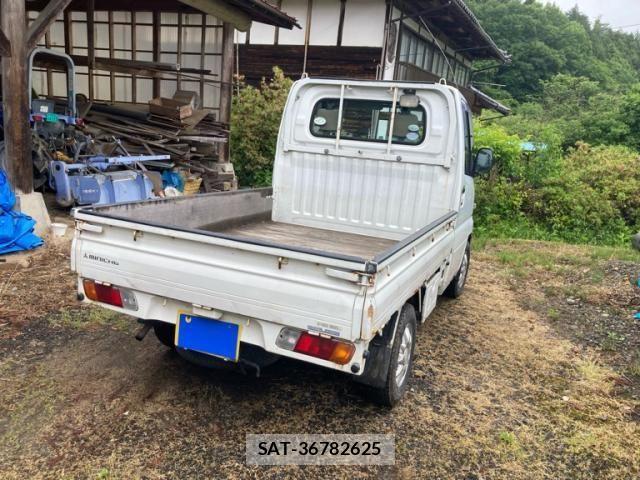 Mitsubishi MINICAB TRUCK 2008-08 7221882-6