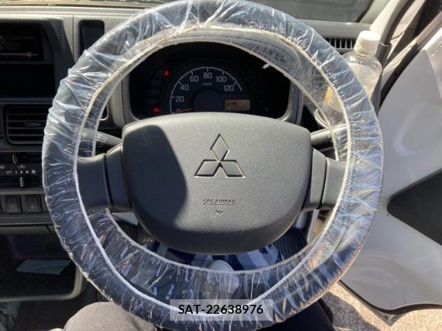 Mitsubishi MINICAB TRUCK 2017-02 7221879-12