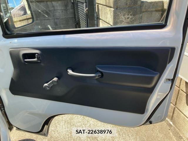 Mitsubishi MINICAB TRUCK 2017-02 7221879-23