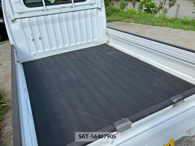 Mitsubishi MINICAB TRUCK 2010-07 7455836-4
