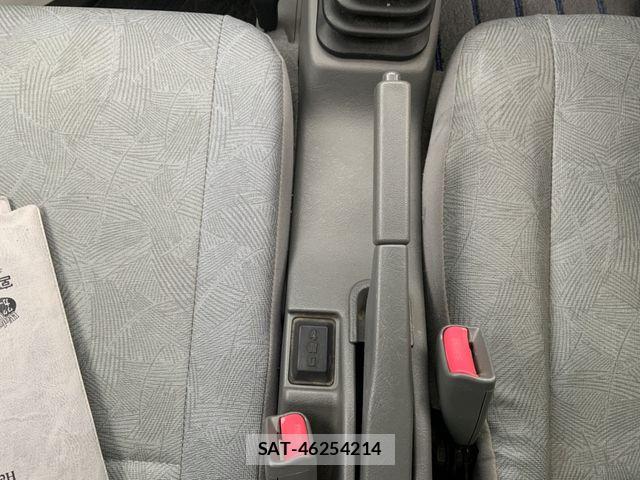 Mitsubishi MINICAB TRUCK 2004-01 7618146-13