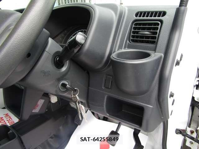 Mitsubishi MINICAB TRUCK 2014-06 7725802-10