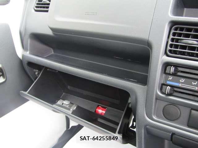 Mitsubishi MINICAB TRUCK 2014-06 7725802-17