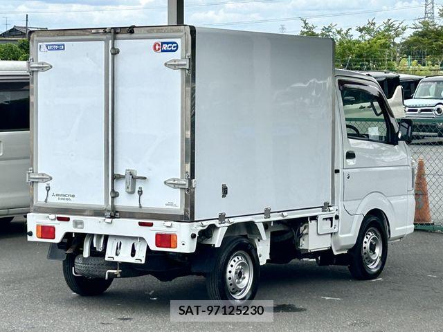 Mitsubishi MINICAB TRUCK 2018-06 7980036-11