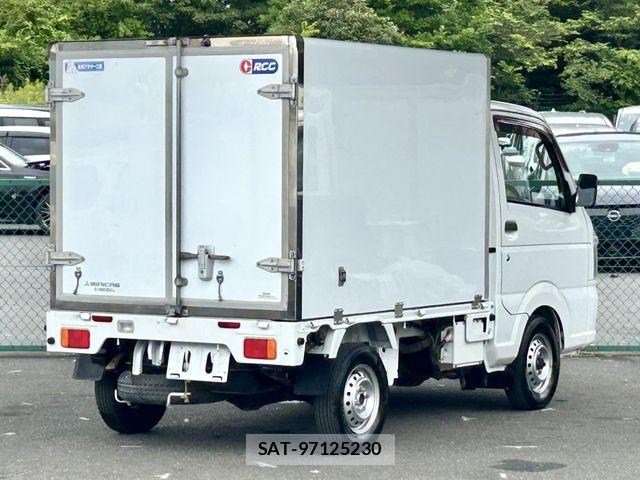 Mitsubishi MINICAB TRUCK 2018-06 7980036-2