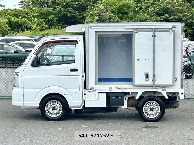 Mitsubishi MINICAB TRUCK 2018-06 7980036-8
