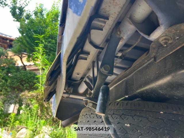 Mitsubishi MINICAB TRUCK 1999-01 8036796-24