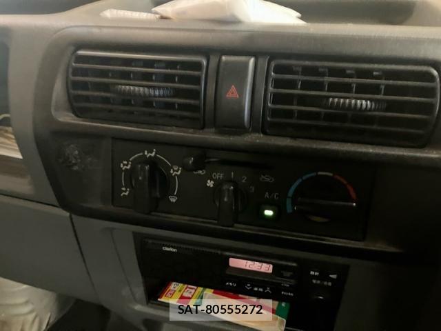 Mitsubishi MINICAB TRUCK 2006-12 8074630-11