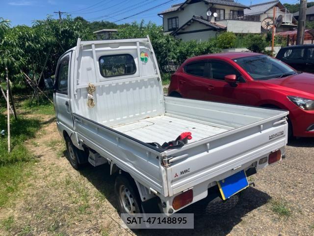 Mitsubishi MINICAB TRUCK 1992-04 8074632-3