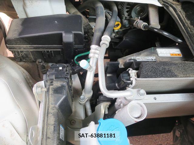 Mitsubishi MINICAB TRUCK 2023-07 8100482-18