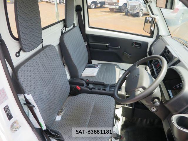 Mitsubishi MINICAB TRUCK 2023-07 8100482-7