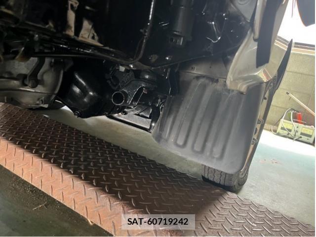 Mitsubishi MINICAB TRUCK 1998-05 8131260-12