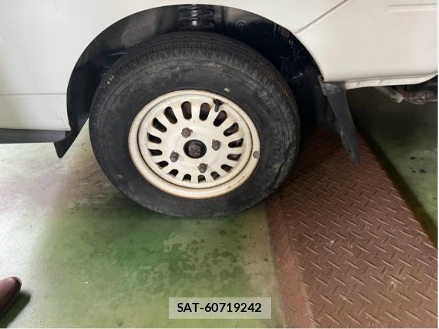 Mitsubishi MINICAB TRUCK 1998-05 8131260-4