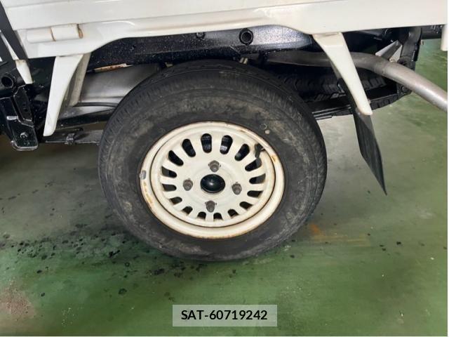 Mitsubishi MINICAB TRUCK 1998-05 8131260-5