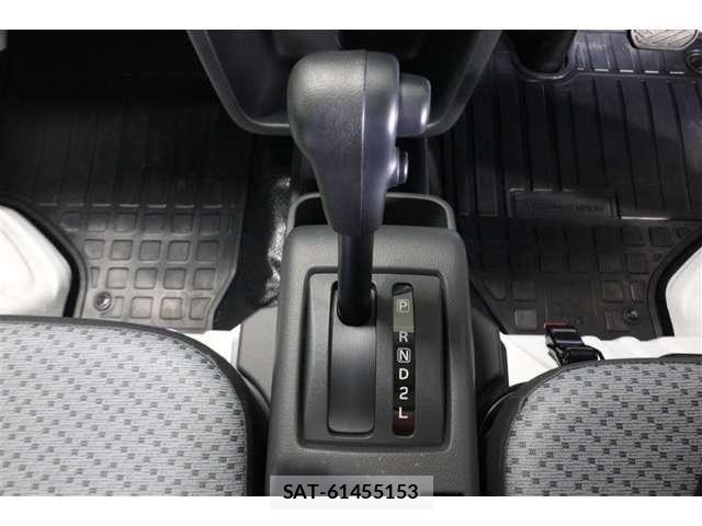 Mitsubishi MINICAB TRUCK 2025-05 8208753-8