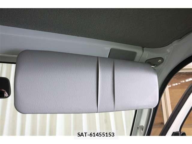 Mitsubishi MINICAB TRUCK 2025-05 8208753-11