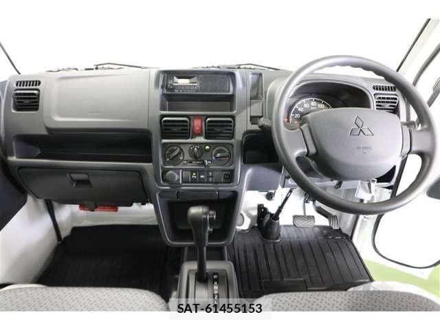 Mitsubishi MINICAB TRUCK 2025-05 8208753-5