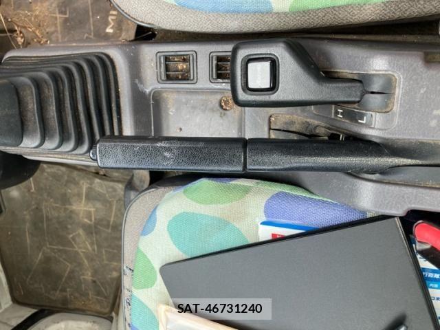 Mitsubishi MINICAB TRUCK 1998-03 8230836-10