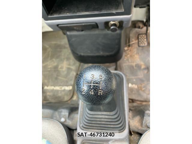 Mitsubishi MINICAB TRUCK 1998-03 8230836-12