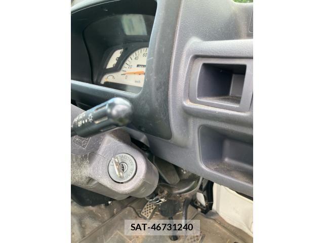 Mitsubishi MINICAB TRUCK 1998-03 8230836-8