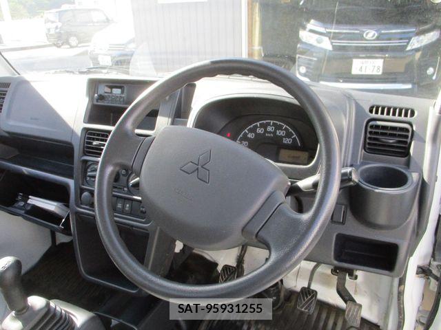 Mitsubishi MINICAB TRUCK 2022-06 8315477-9
