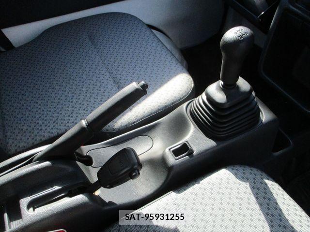 Mitsubishi MINICAB TRUCK 2022-06 8315477-13